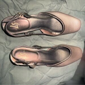 Life Stride Taupe Slingback Heels